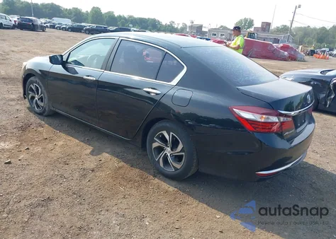 2016 Honda Accord Lx z USA, uszkodzony, nr VIN 1HGCR2F32GA090855